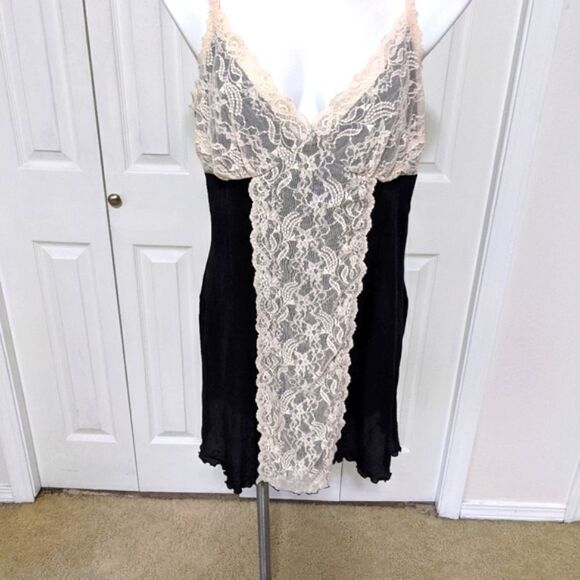 NWOT Hanky Panky Babydoll Nighty Black w/ Ivory Lace Inset - Picture 3 of 6